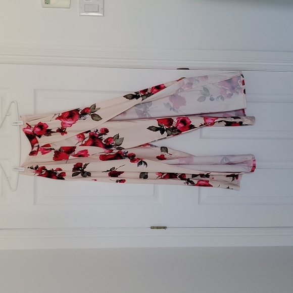 Floral pant and crop top - Picture 4 of 6